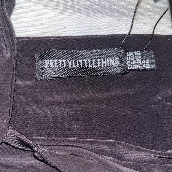 NWT PRETTY LITTLE THING ONE SHOULDER CROP TOP BLACK Size US 12 - Picture 7 of 8
